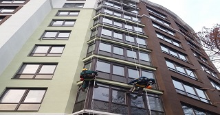 Установка крыши на балкон Лабинск цена от 1022 руб. м/2.