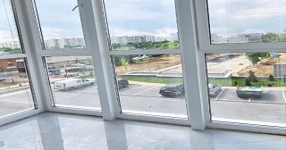 Панорамное остекление балкона Лабинск цена от 11 тыс. руб. м/п.